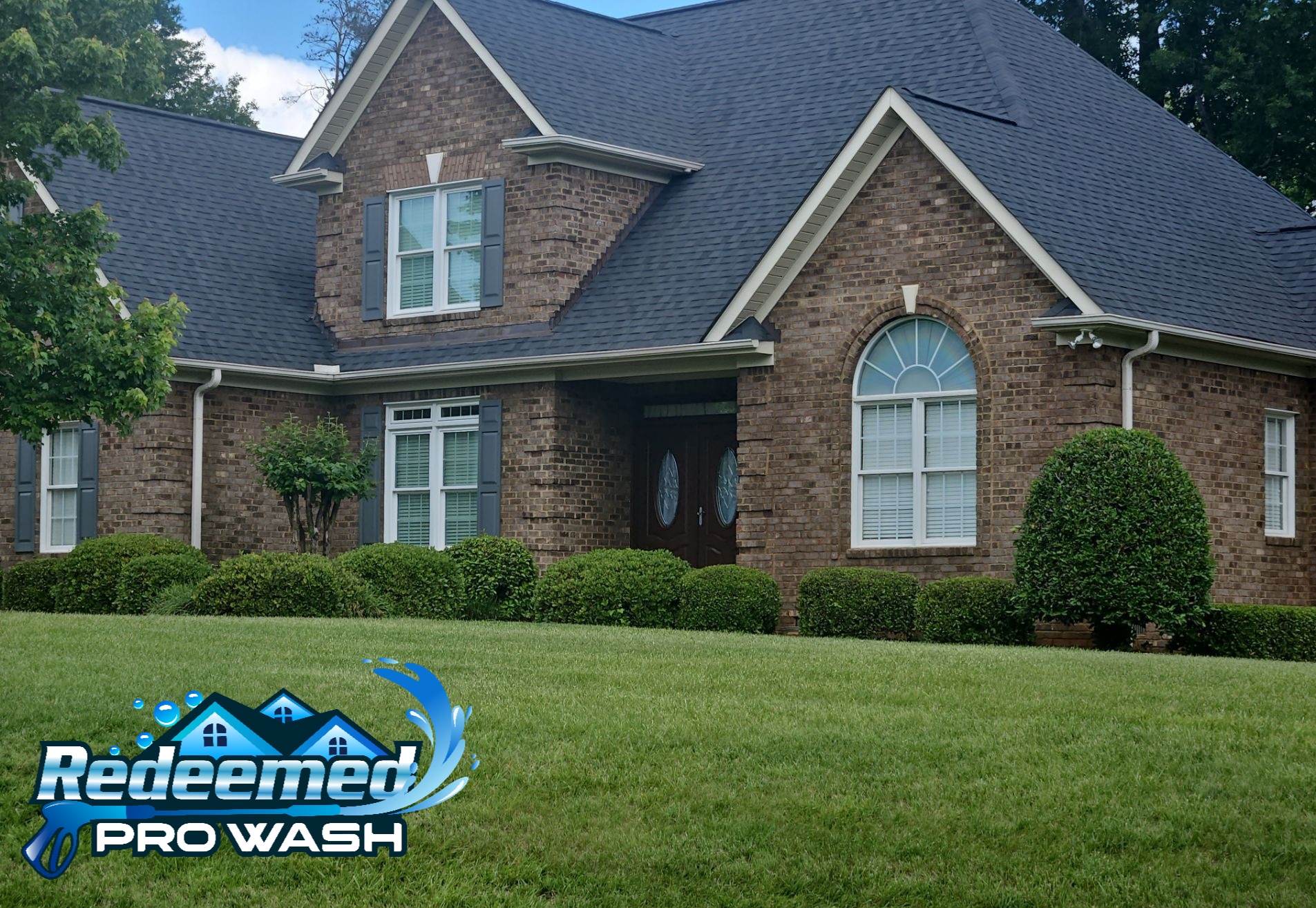 Clean, well-maintained home exterior in the Murphy area of North Carolina